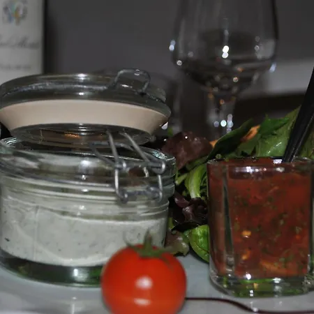 فندق Restaurant Le Provencal *