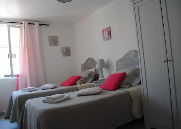 Hotel Restaurant Le Provencal *