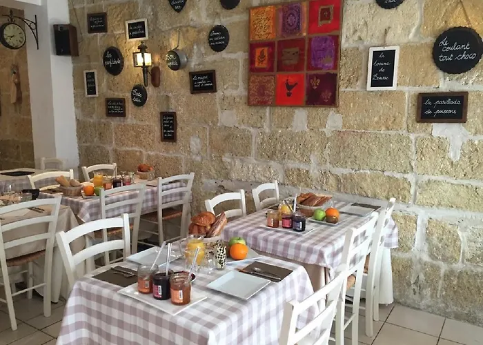 Hotel Restaurant Le Provencal Le Grau-du-Roi